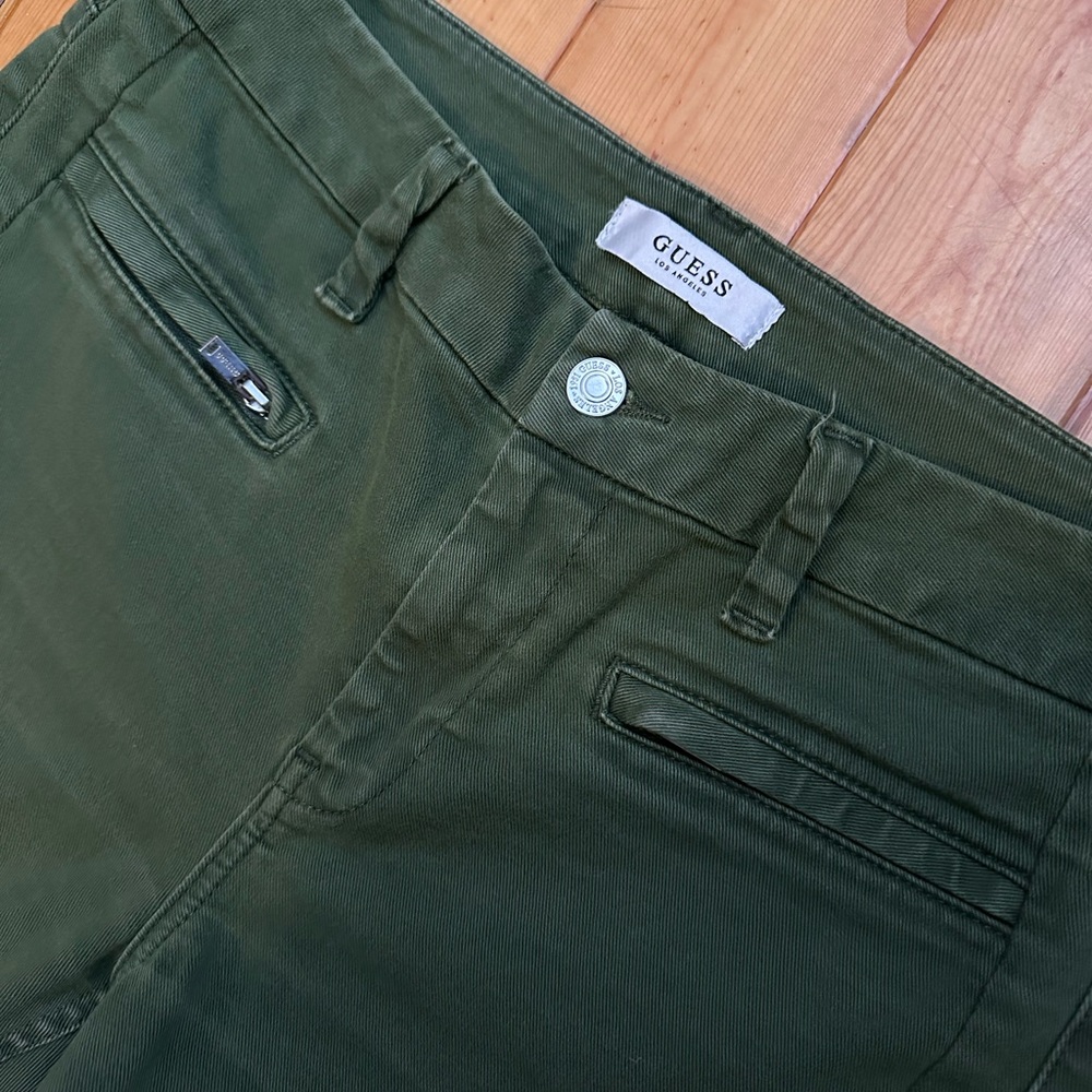 Guess Jeans - Picture 4 of 5